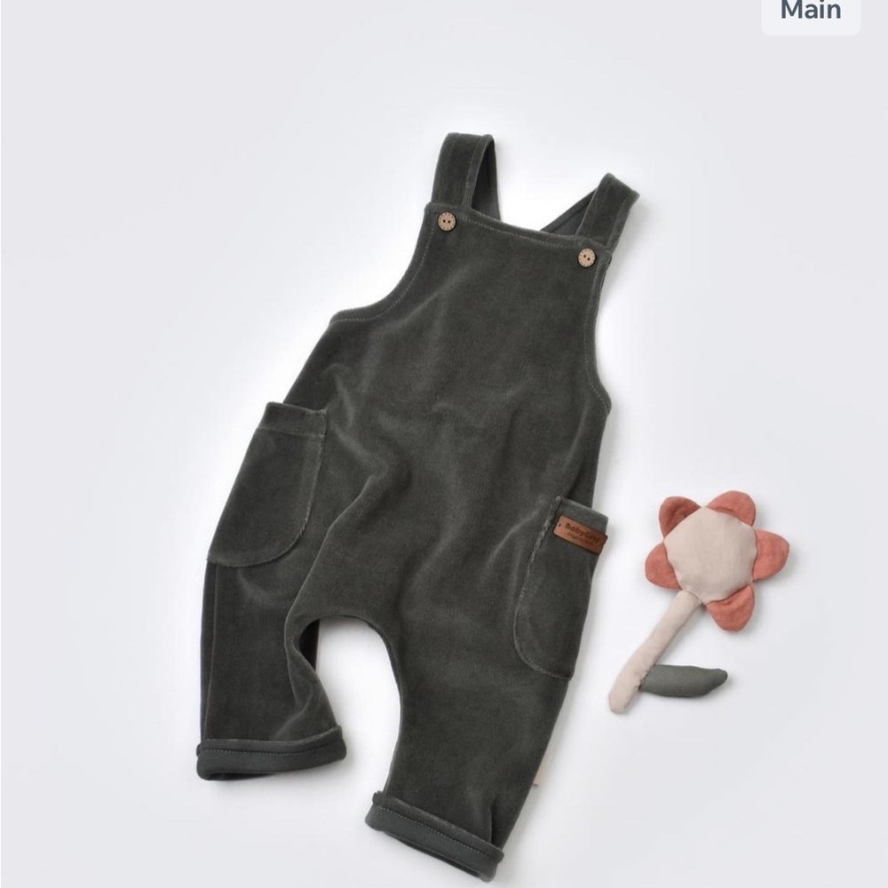 Stay Chic and Comfortable with Organic Velvet Romper - Perfect for Any Occasion!